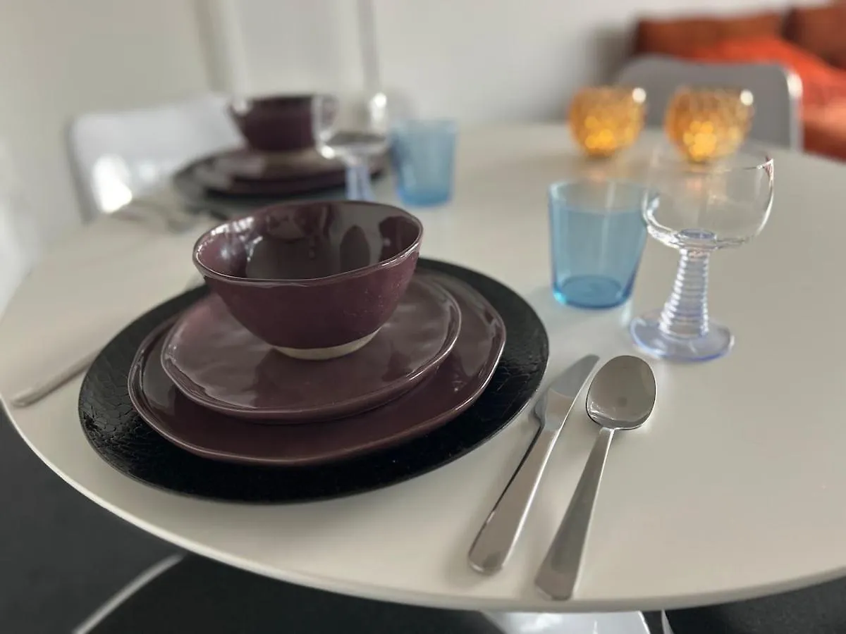 Charmant Appartement In Antwerpen Zuid Met Zicht Op De Stroom Antwerp